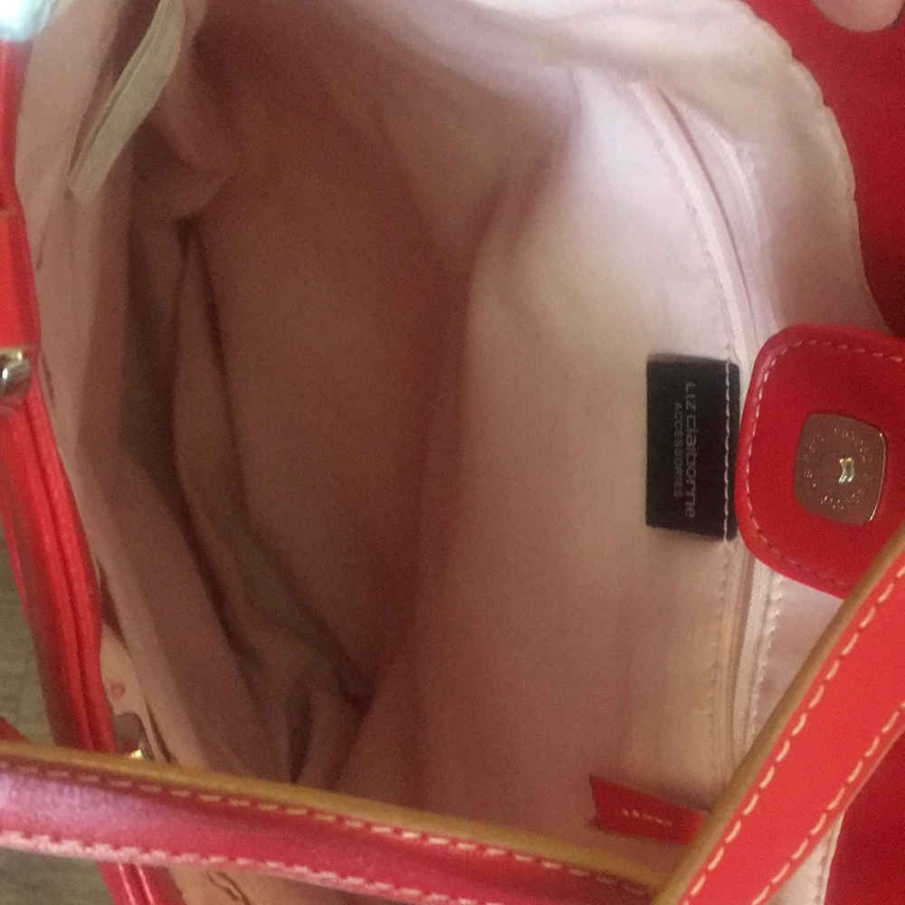 Purses - Picture 5 of 6